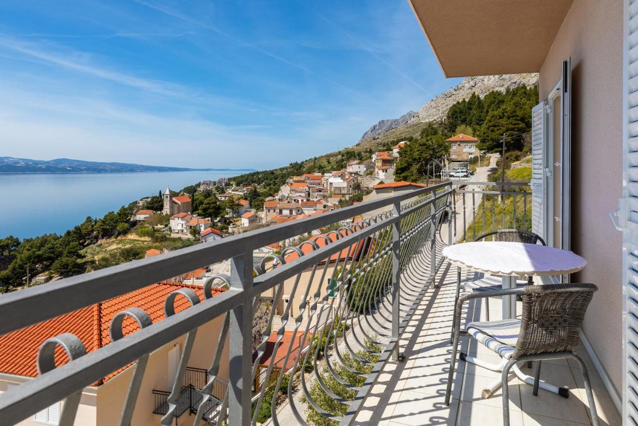 Apartments With A Parking Space Mimice, Omis - 2805 Exterior foto